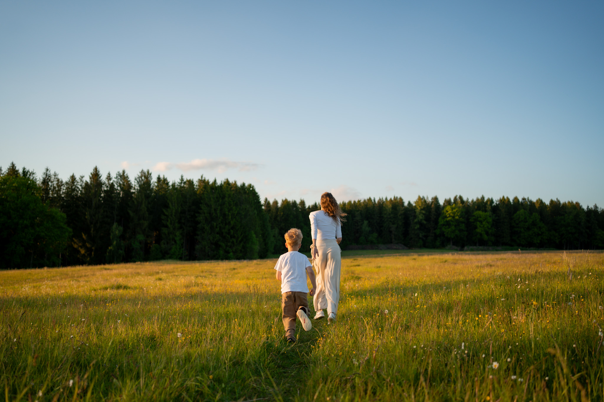 Moments By Lada Pictures